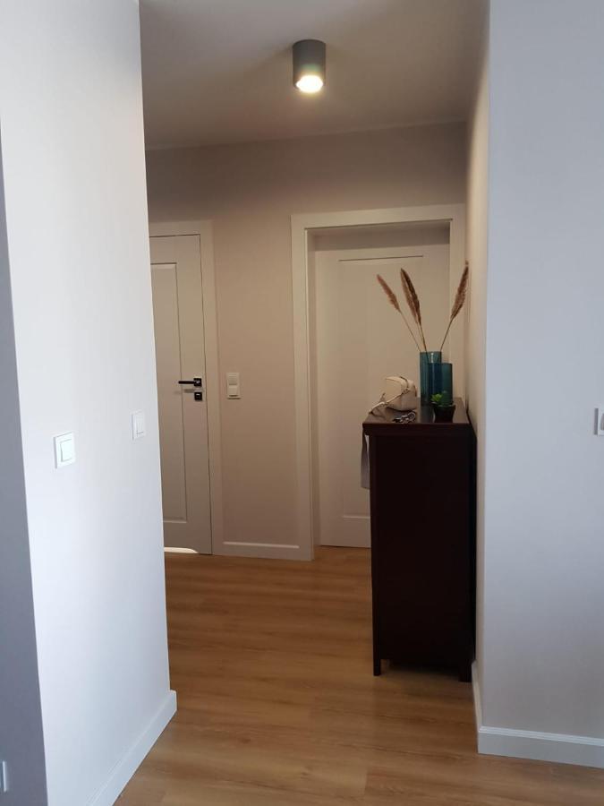 Apartament City View Wes Quality Suite بوزنان المظهر الخارجي الصورة