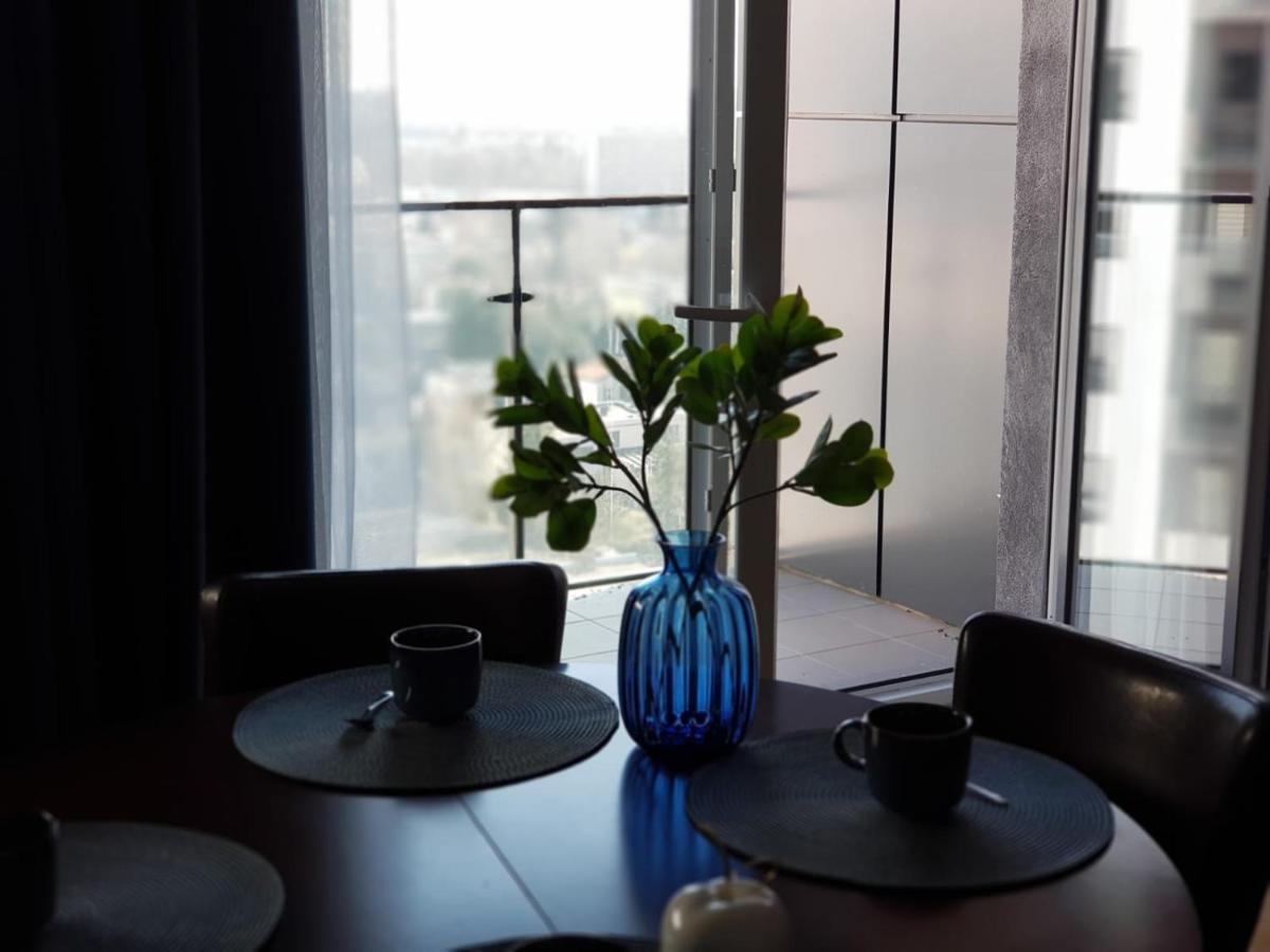 Apartament City View Wes Quality Suite بوزنان المظهر الخارجي الصورة