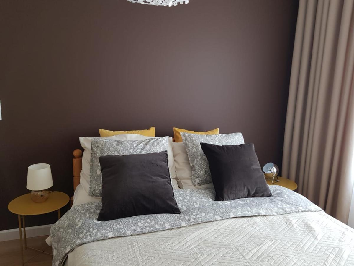 Apartament City View Wes Quality Suite بوزنان المظهر الخارجي الصورة