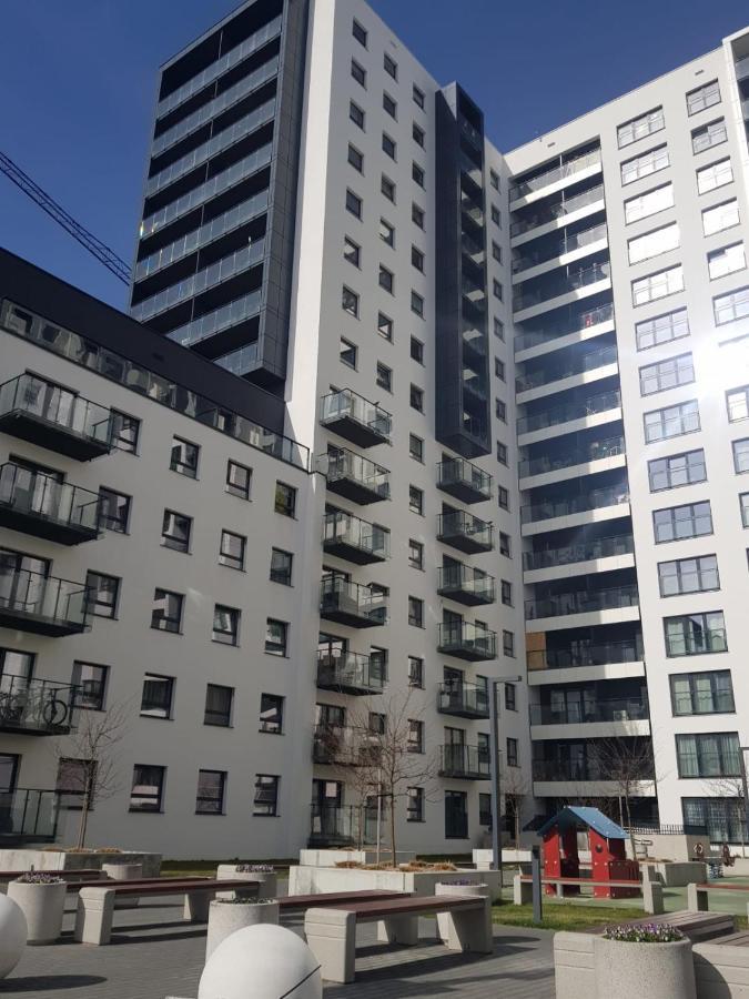 Apartament City View Wes Quality Suite بوزنان المظهر الخارجي الصورة
